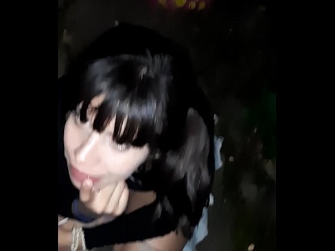 ❤️ सड़क पर कैंडी के बदले लिंग सूज गया घर का अश्लील पोर्न पर hi.myteporn.ru ️❤